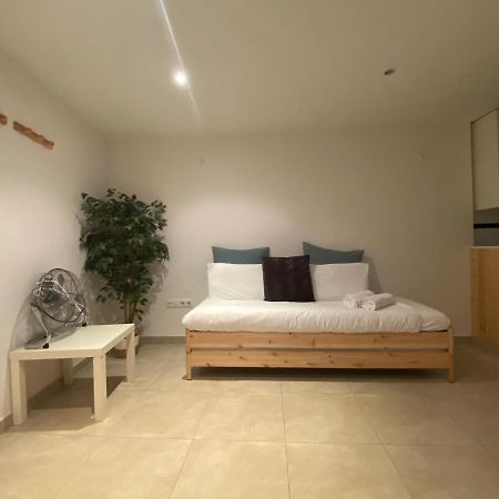 Centrico Apartamento En Embajadores Apartment Madrid Exterior photo