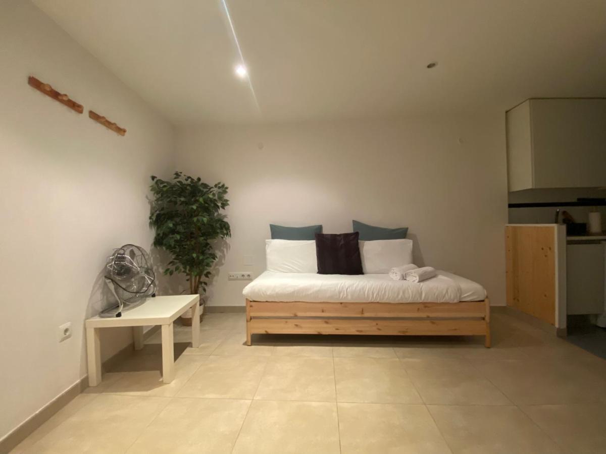 Centrico Apartamento En Embajadores Apartment Madrid Exterior photo